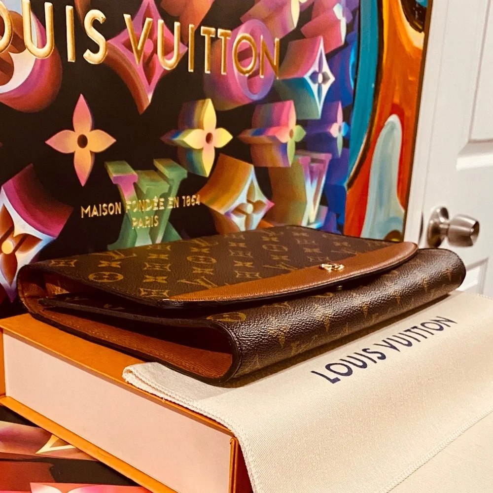 ♥️🛍💯Authentic Louis Vuitton Bordeaux Shoulder Bag in Monogram